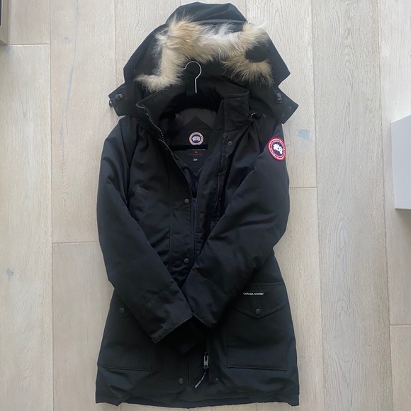 Canada Goose Parka - Picture 1 of 3